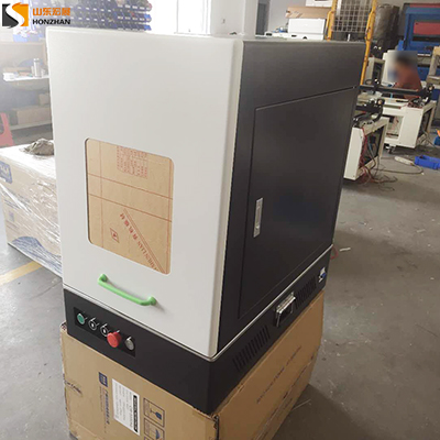  Mini Desktop Enclosed Fiber Laser Marking Machine with Autofocus